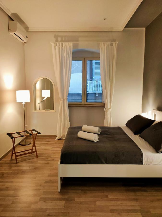 Pithecusa Home نابولي المظهر الخارجي الصورة